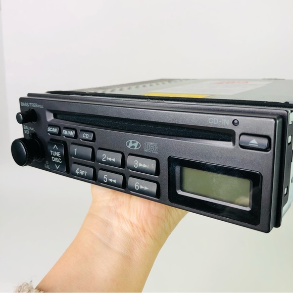 2005 2006 Hyundai Autonet AM FM Radio Single CD Player Model H265JU HECT-HMC - Picture 2 of 11